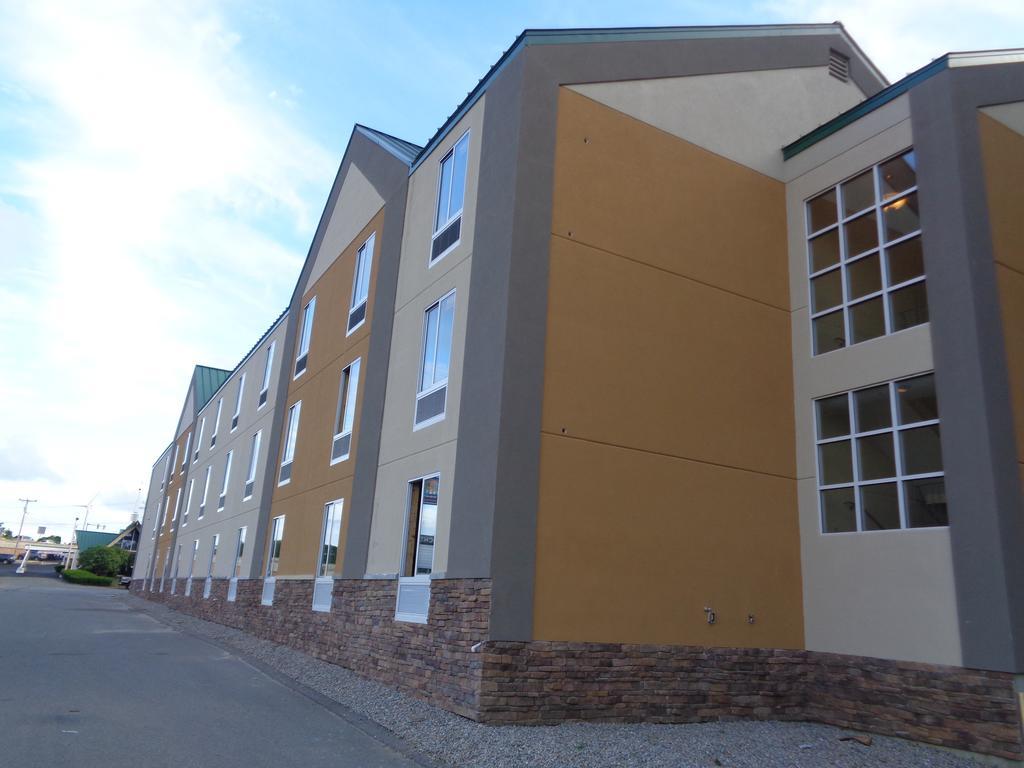 Baymont By Wyndham Kingston Plymouth Bay Exterior foto