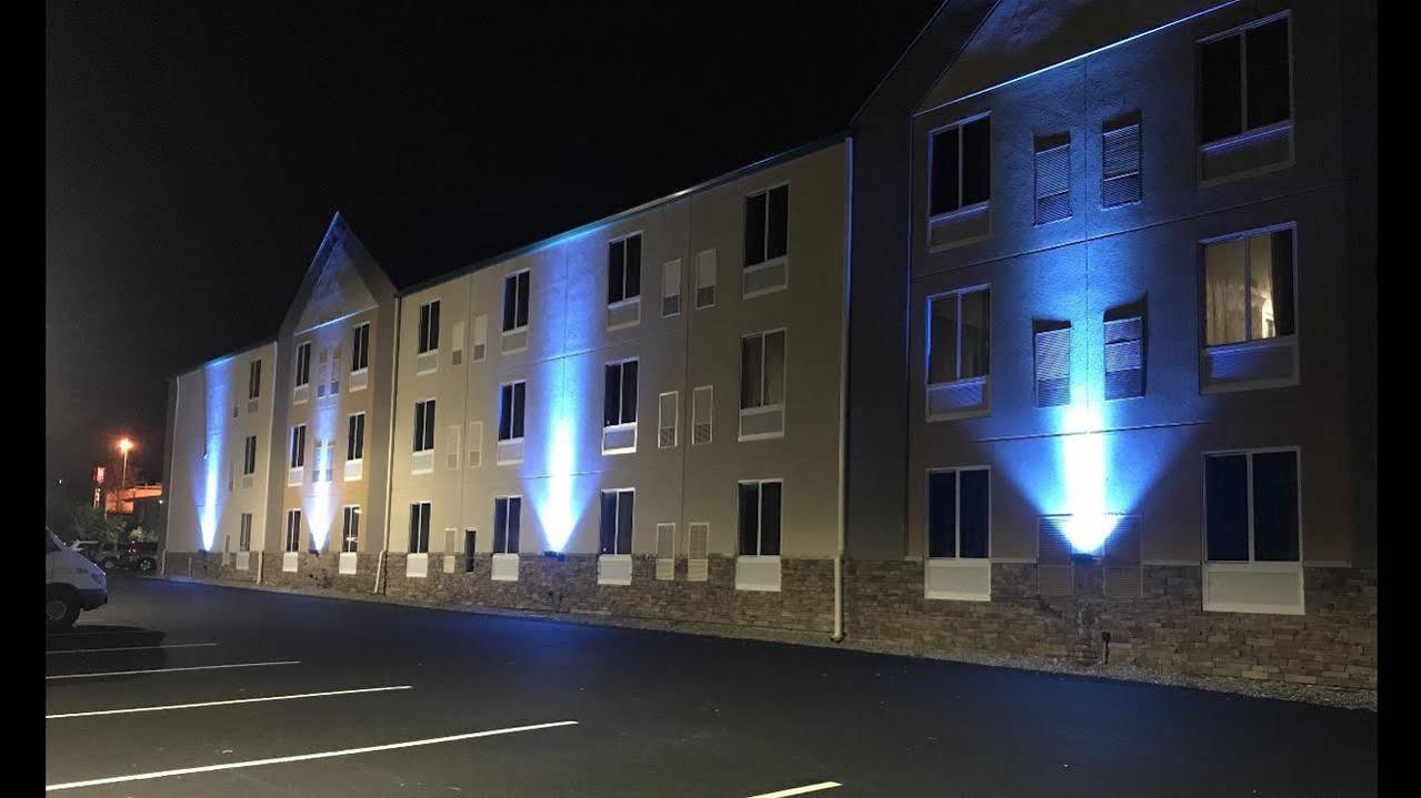 Baymont By Wyndham Kingston Plymouth Bay Exterior foto