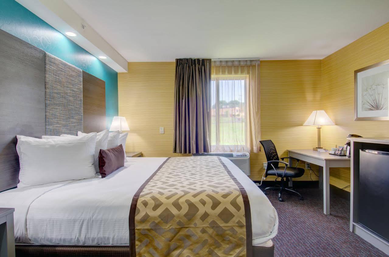 Baymont By Wyndham Kingston Plymouth Bay Exterior foto